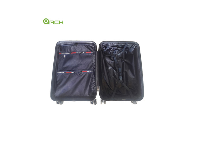 Double Spinner Wheels 28 Inch PP Travel Luggage Bag With Combination Lock