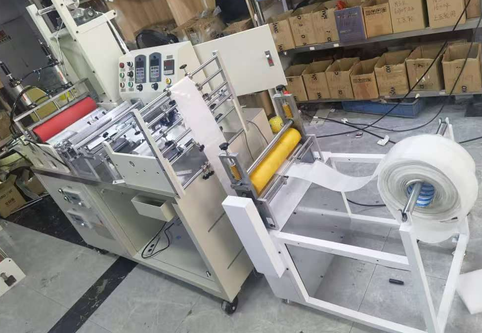 High-Speed 50-100m/Min Hook And Loop Slitting Machine With Reliable Performance