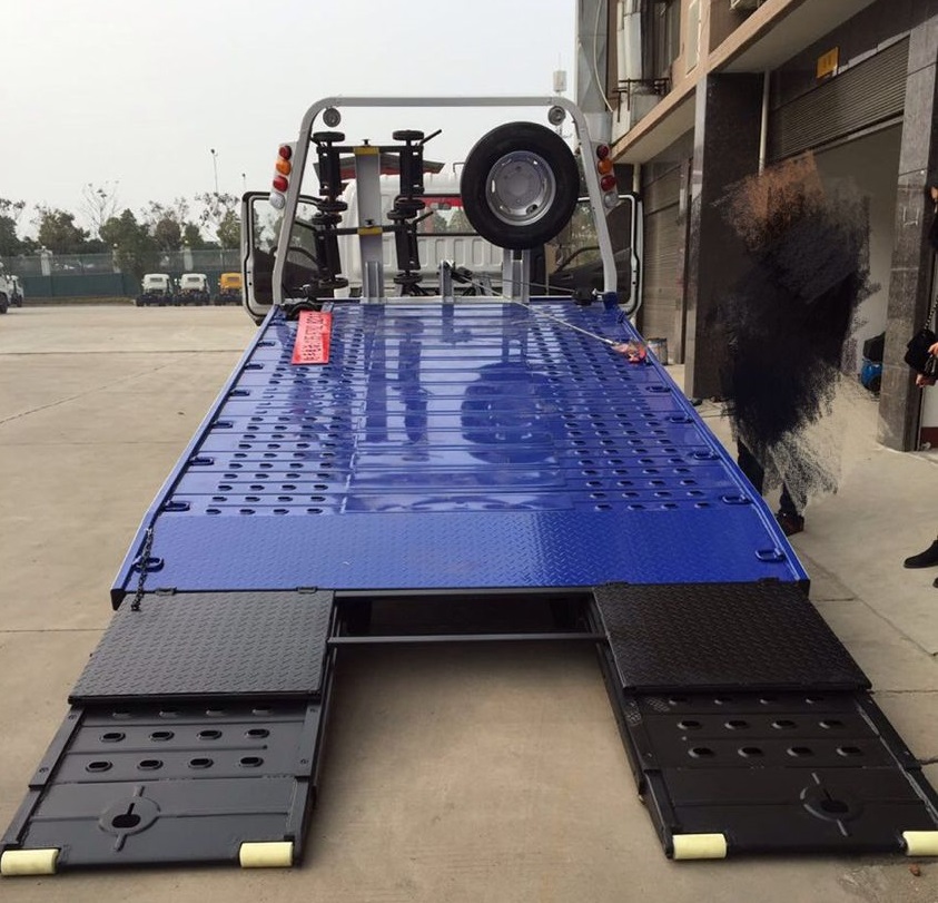 Manufacturer direct sale HOWO emergency car carrier slide bed tow truck flatbed recovery road rescue truck for sale
