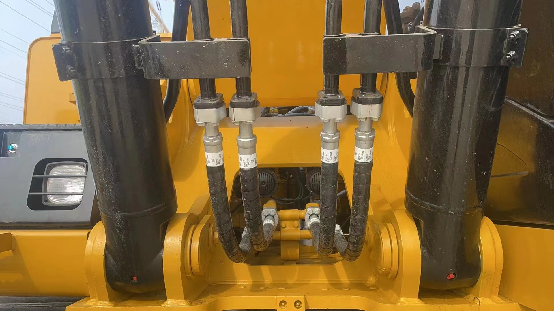 Used Caterpillar 349D2L Hydraulic 2.6m3 Bucket Capacity 90% New In Stock