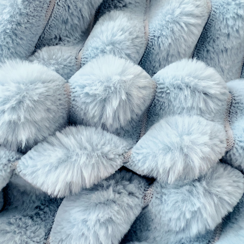 Polyester Filling Hot Rabbit Faux Fur Fluffy Plush Warm Duvet Cover Set for 2.0m Bed