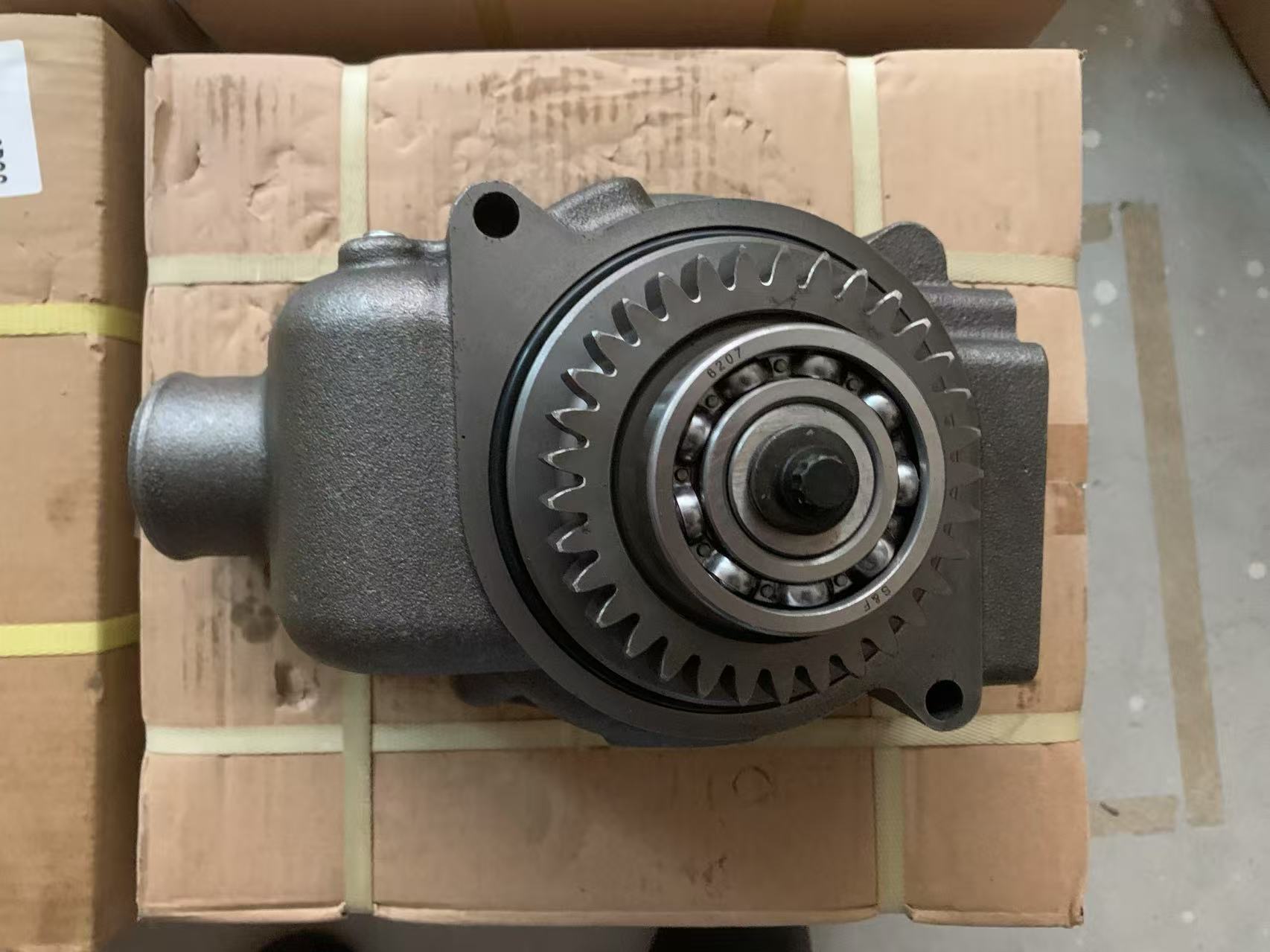 2W8001 Water Pump 172-7765 Caterpillar Excavator 215C 225D 235B E240 E300B Model 330B