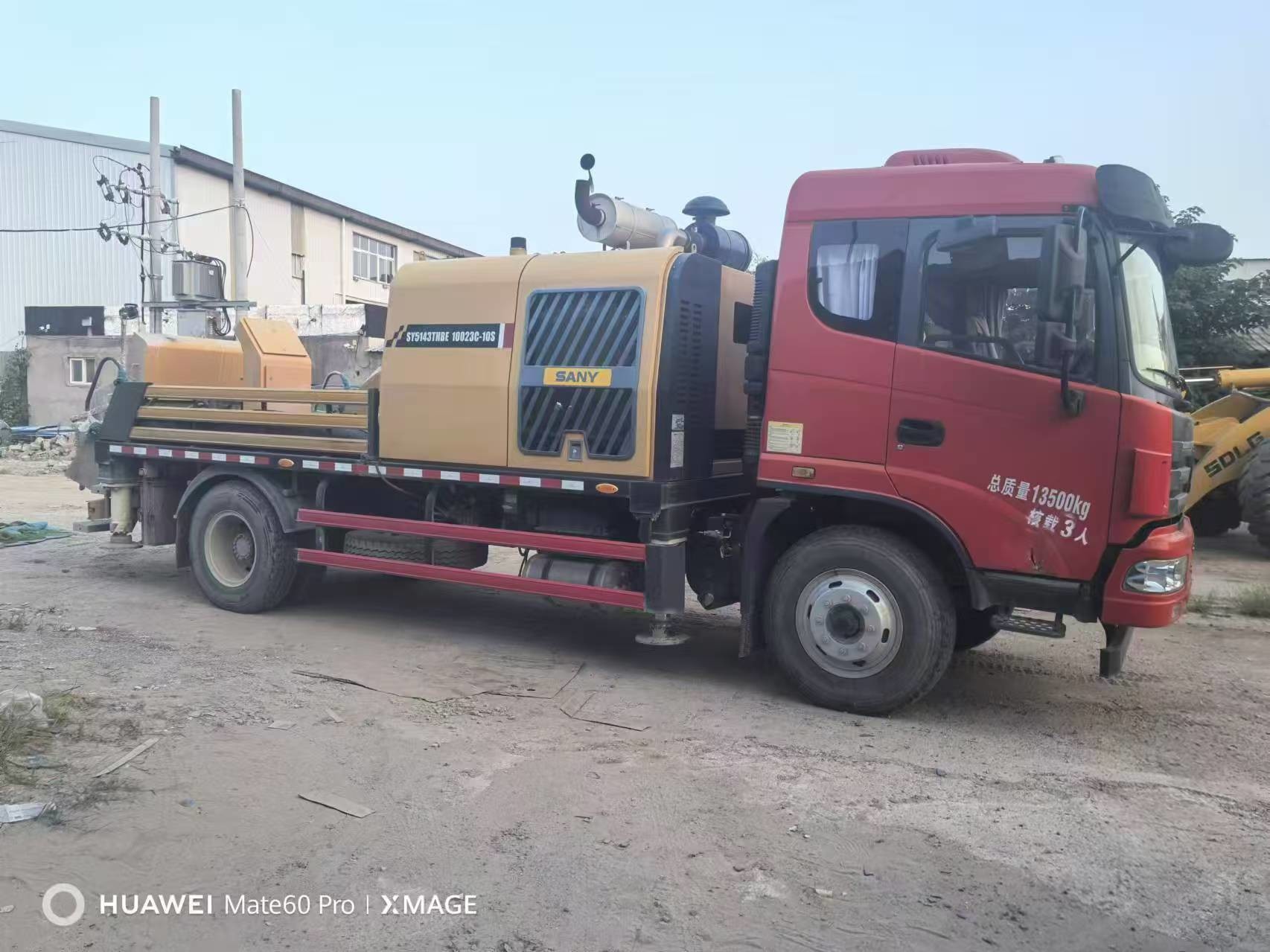Used Mini Concrete Line Pump Truck Cement Transfer Pump with 2 Boom Sections