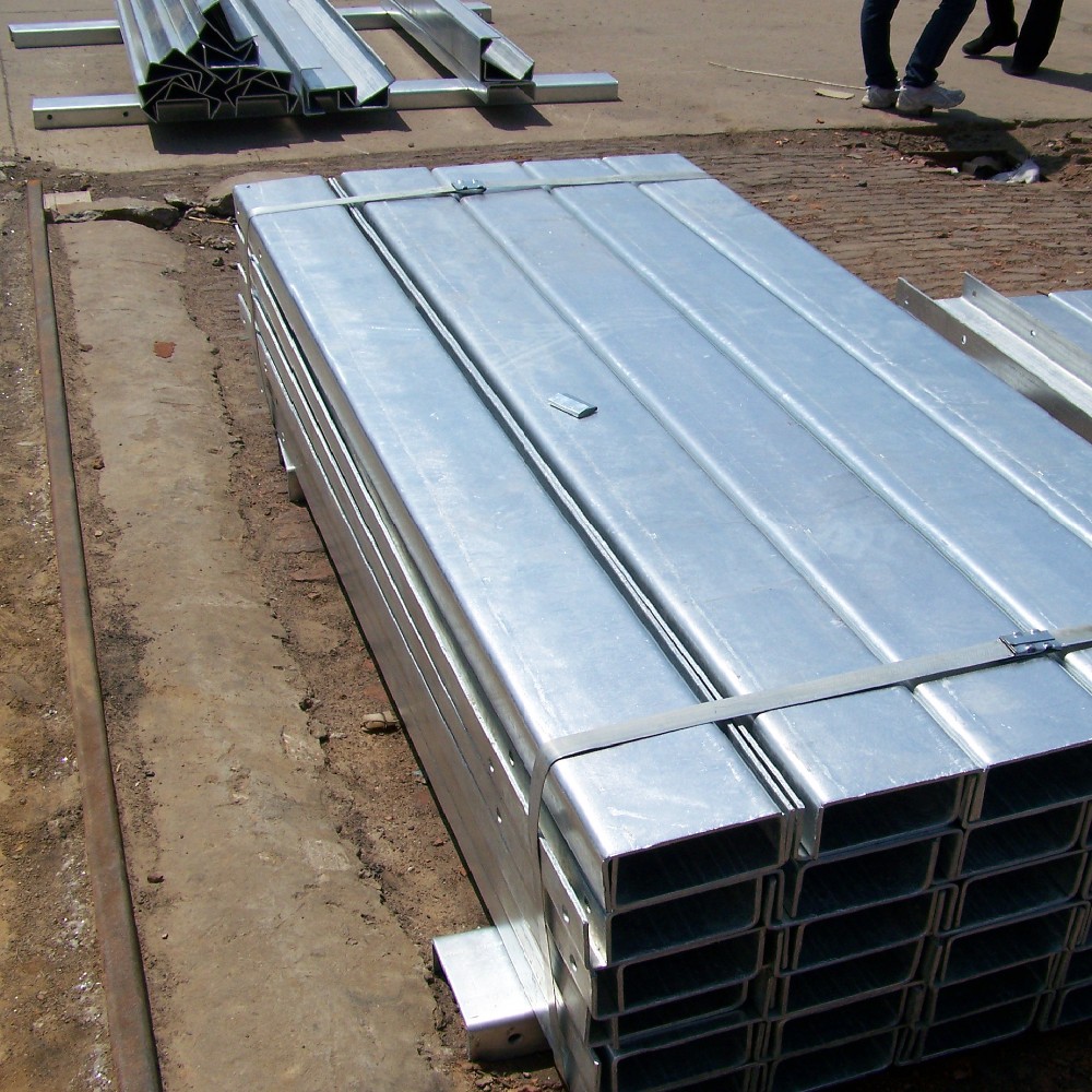 Road Traffic Safety Hot Dipped Galvanized U Posts for Crowd Control Barrier Fence