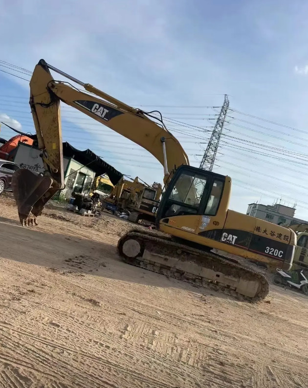 Caterpillar Used Japan Original Crawler 20 Tons Cat 320c Excavator For Sale