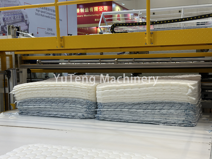 Computerized Automatic Fillet Cutting And Stacking Machine For Home Textile Material