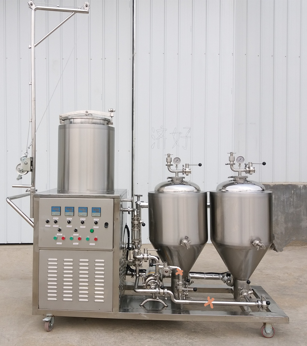 50-200L Stainless Steel Electric Control Home Brewing Equipment For Beer Processing