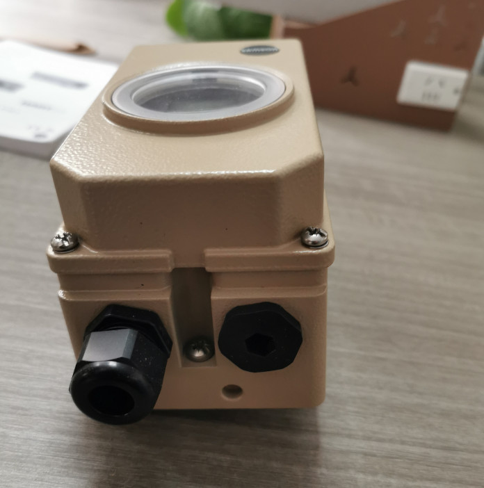 STOCK Electropneumatic Positioner SAMSON 3730-20000000400000000.04