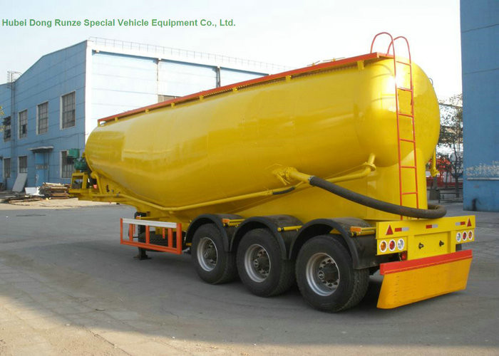 2 Axles V Type Tank Semi Trailer For Dry Powder Meterial Carry 40 - 45 M3 Capacity