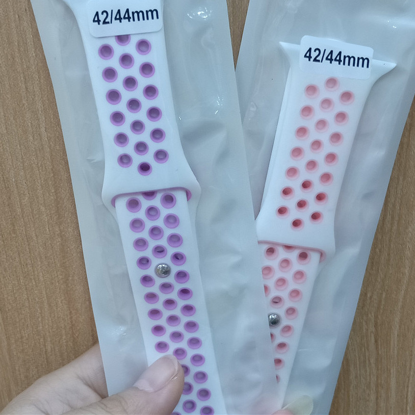 Rubber Silicone Watch Strap For Iwatch Apple Adjustable 38/40mm 42/44mmSilicone Adjustable Watch Strap