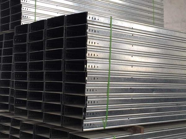 CE Flame Retardancy 9-150mm width 2.9m Electrical Cable Tray For Electrical