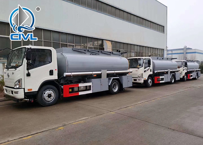 China 4x2 Mini Oil Tank Truck / Fuel Tank Truck / Fuel Oil Delivery Trucks For Sale