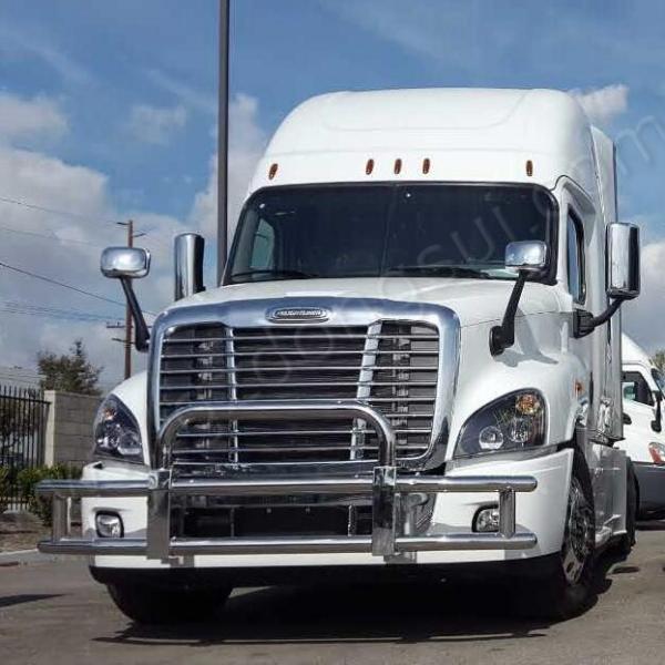 ODM 304 Stainless Steel Semi Truck Deer Grille Bumper For Vnl Freightliner
