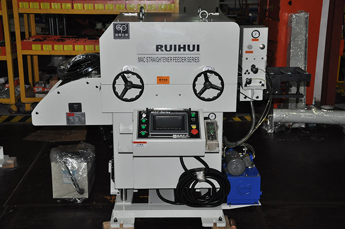 pneumatic feeder