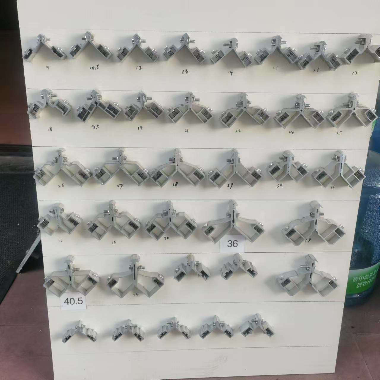 Wholesale Door Hardware Aluminum Profile Corner Joint For Window Connection