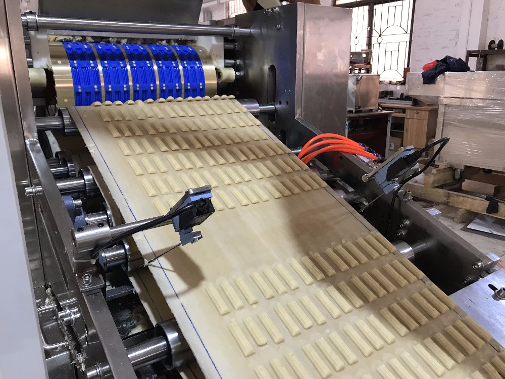 CE ISO Certified Biscuit Bakery Equipment Rotary Baking Oven low consumption