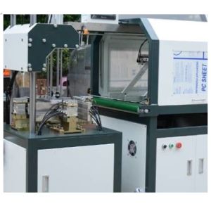 Servo Automatic Air Bubbles Pressing Machine With Manipulator