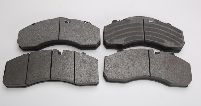 DAF Bus Brake Pads 0.35~0.45 Friction Coefficient Emark Certificate