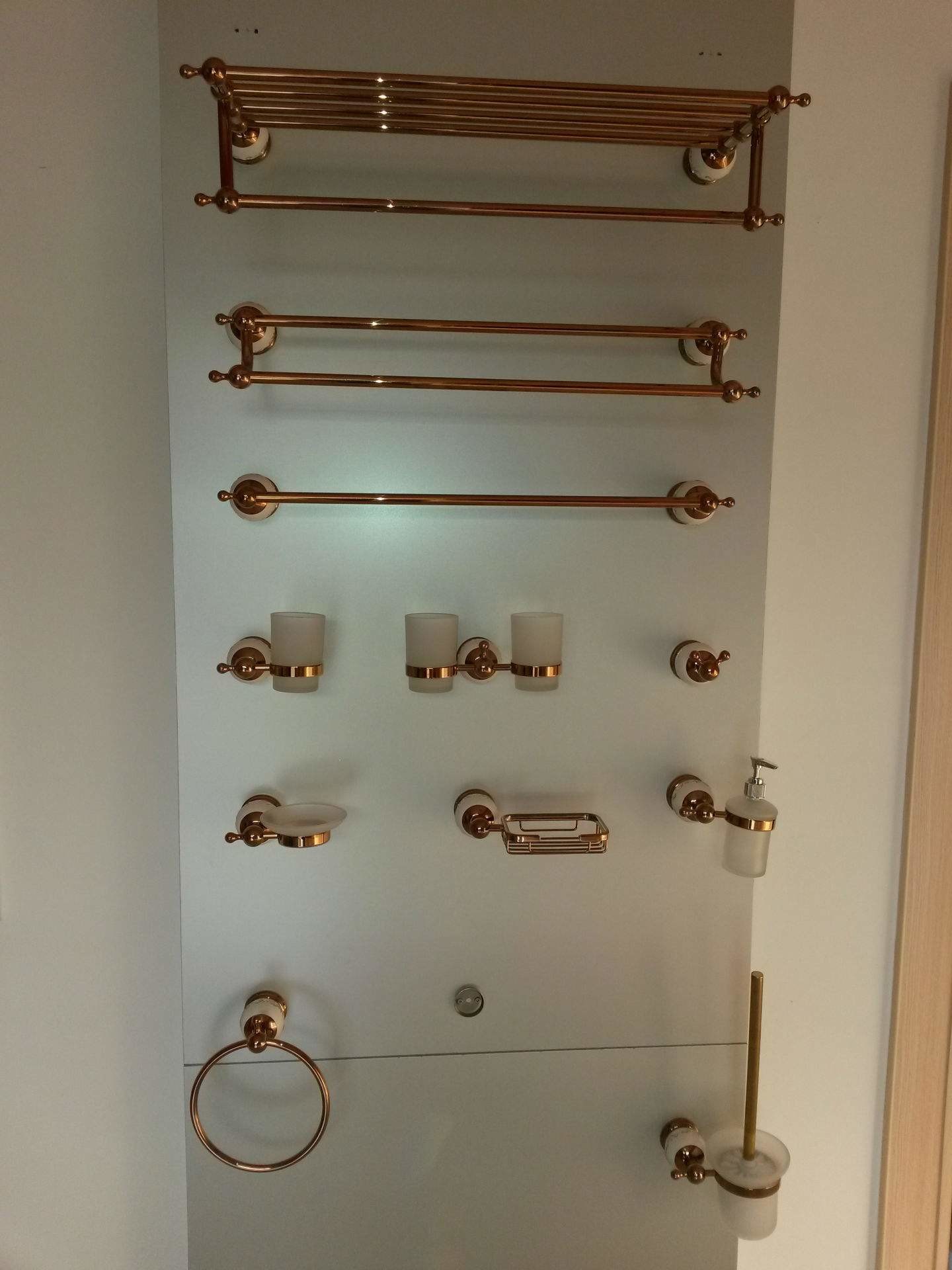 Vertical Single Door Faucet PVD Vacuum Coating Machine