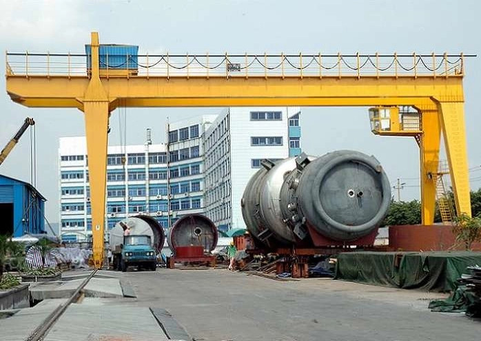 Single Cantilever Double Girder 30 Ton Gantry Cranes For Restricted Venues