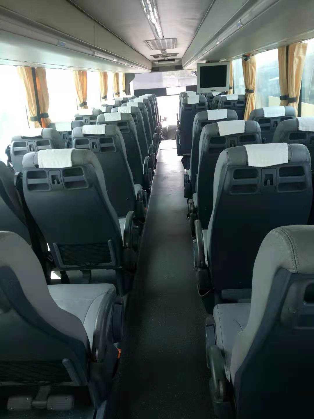2016 Brand Used Luxury Coach Tour Automobile Bus 49 Seats