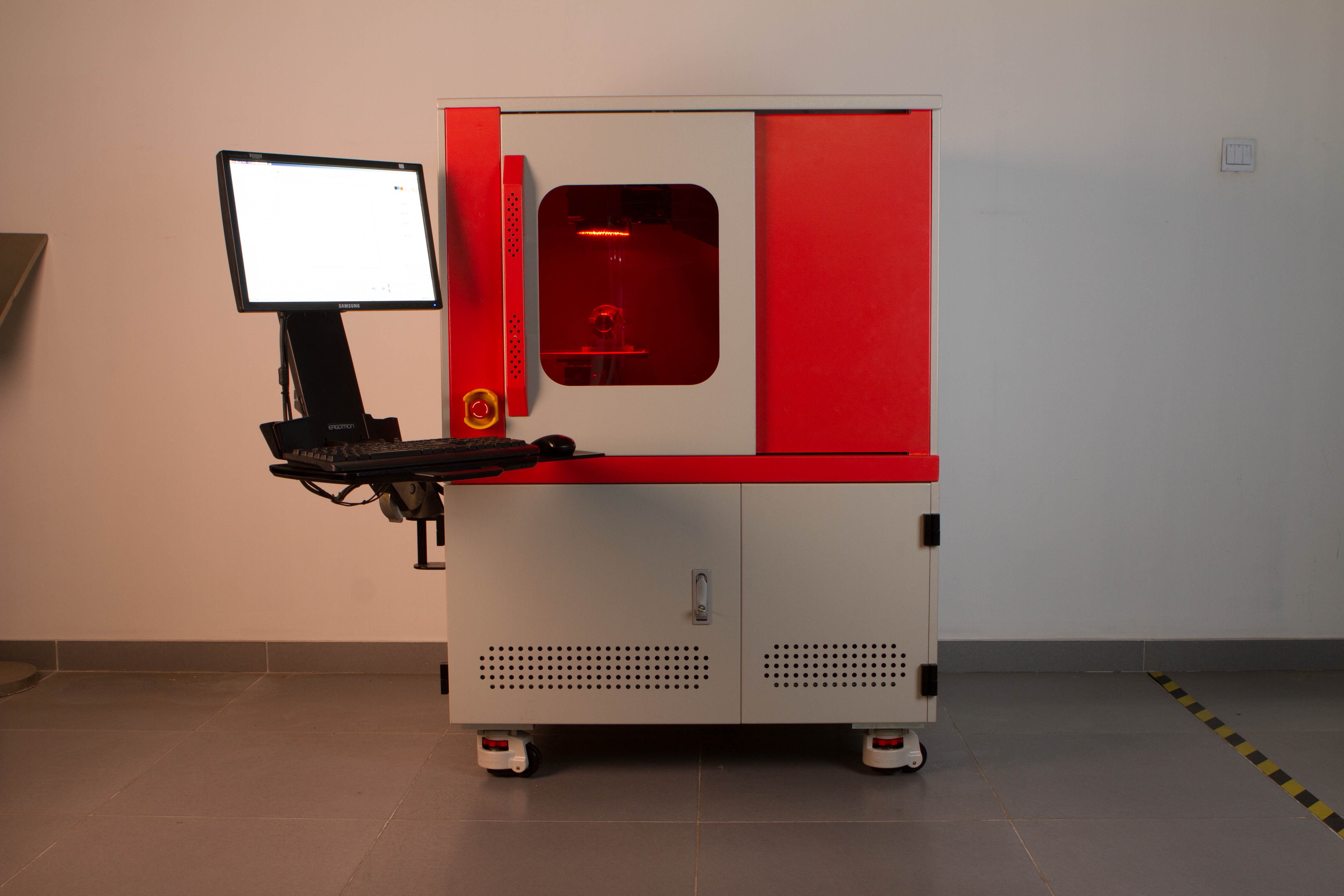 IPG 50W Laser Marking Machine Precision For Mobile Phone Screen