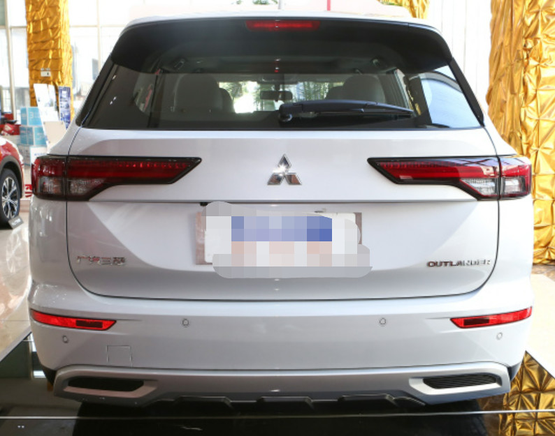 Outlander 2023 Model 1.5t Cvt Two-Wheel Drive Zunyao Version 7 Seats Compact Car