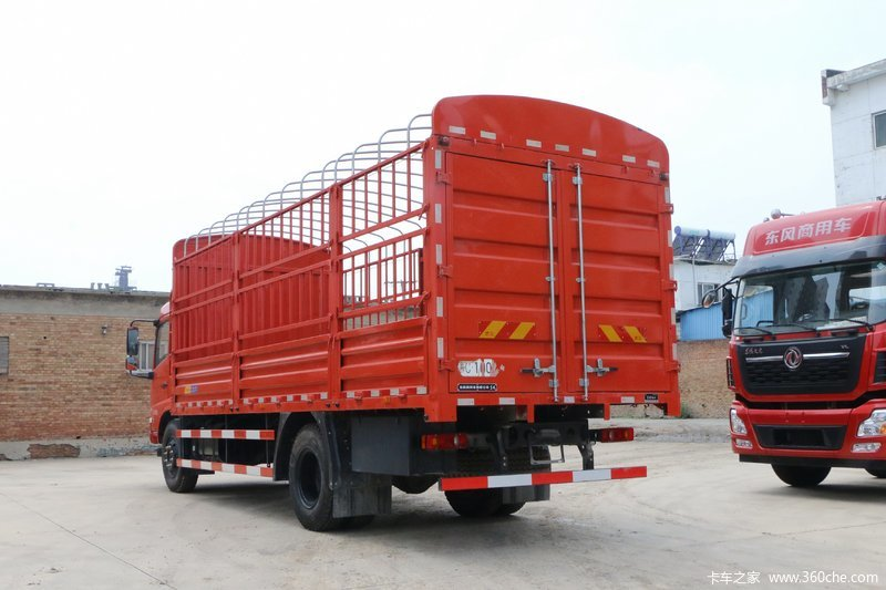 10Ton Heavy Duty Off-Road Cargo Truck with 180HP Diesel Engine and Automatic Transmission