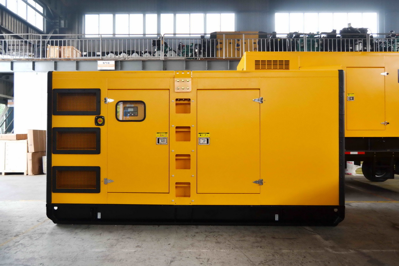 350KW DCEC Cummins Diesel Generator Set 415kw 3 Phase Super Silent Generator 6ZTAA13-G4