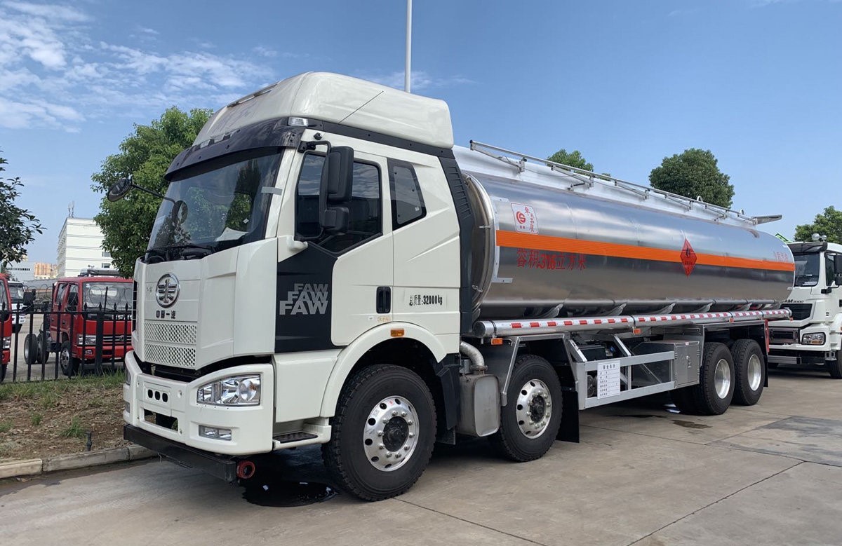 6*4 8x4 Fuel Tank Truck 30000L Refuel Tank Truck Oil Diesel Gasoline Delivery Transport Truck