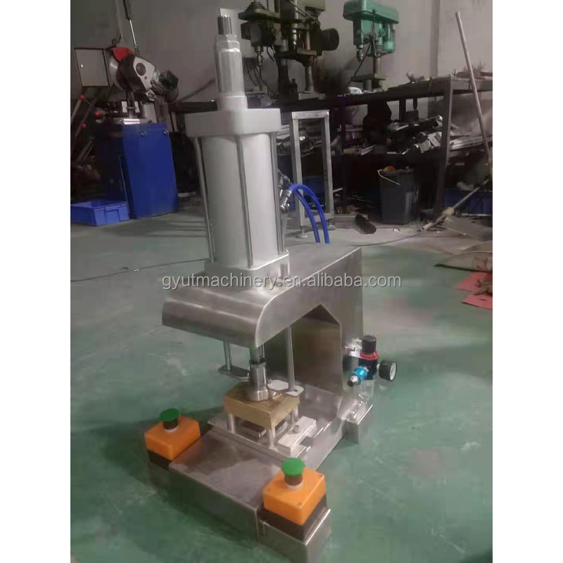 Soap Embossing Press Making Machine with Pneumatic Cutting and Logo Imprint Printing