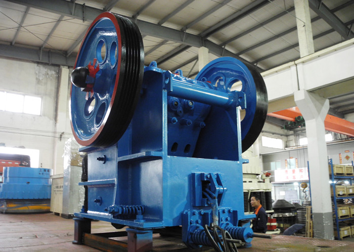 Primary Crusher PEV Jaw Crusher Machine 480TPH With Lubrication System mining jaw crusher industrial jaw crusher