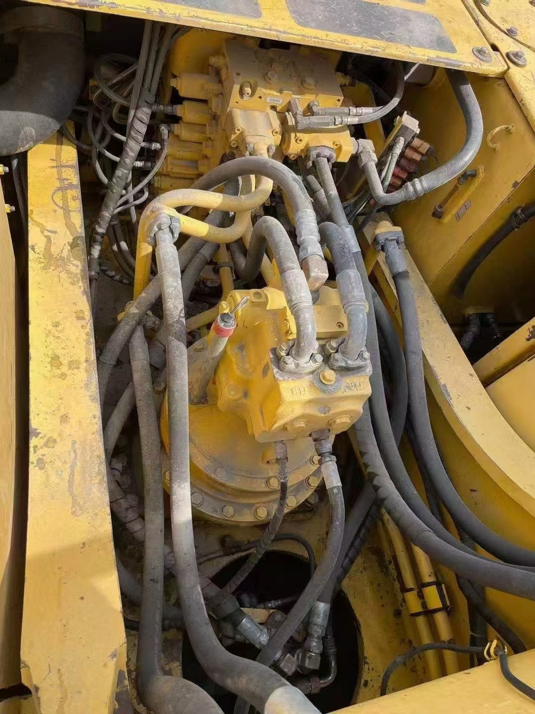 Second Hand Komatsu 360 Excavator From China , A Large And High Quality Excavator