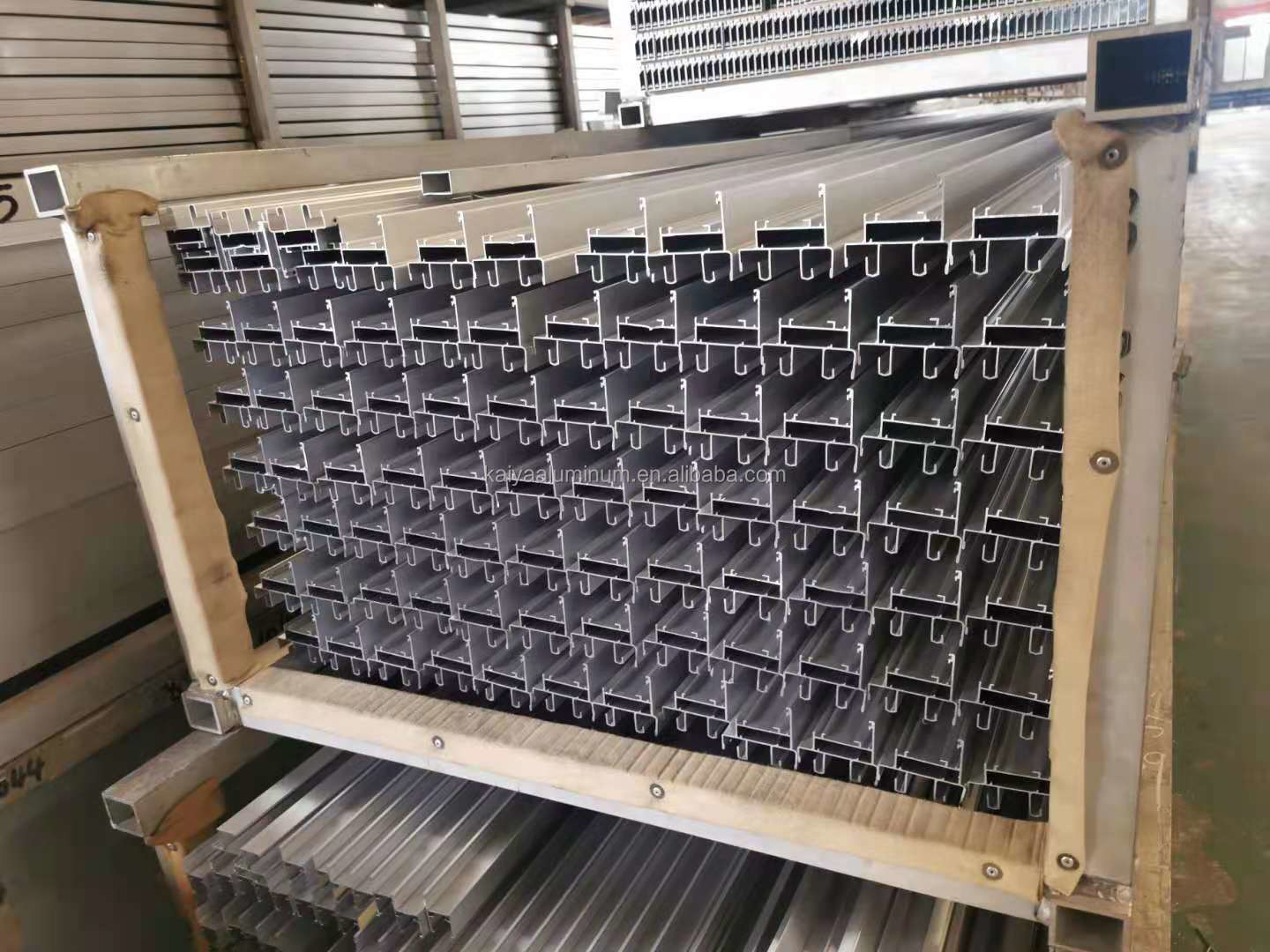 Sliding Doors Aluminum Window Extrusion Profiles Metal Powder Coating T5