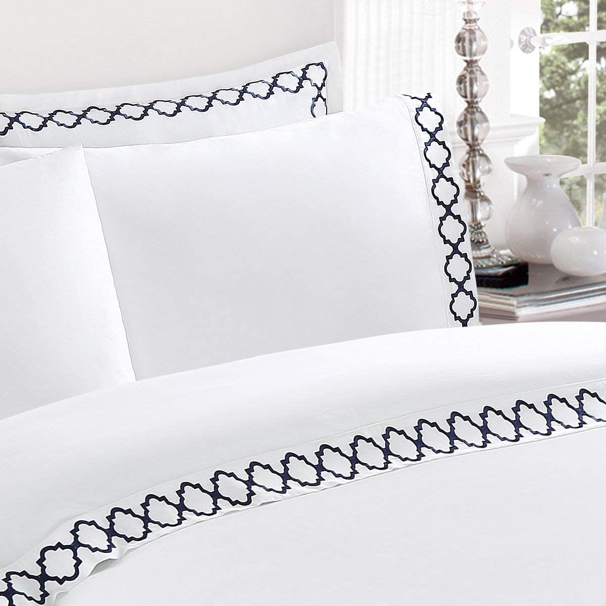 Super Soft Microfiber Embroidered Bedroom Sheets Set Full Size 4pcs Cooling and Breathable