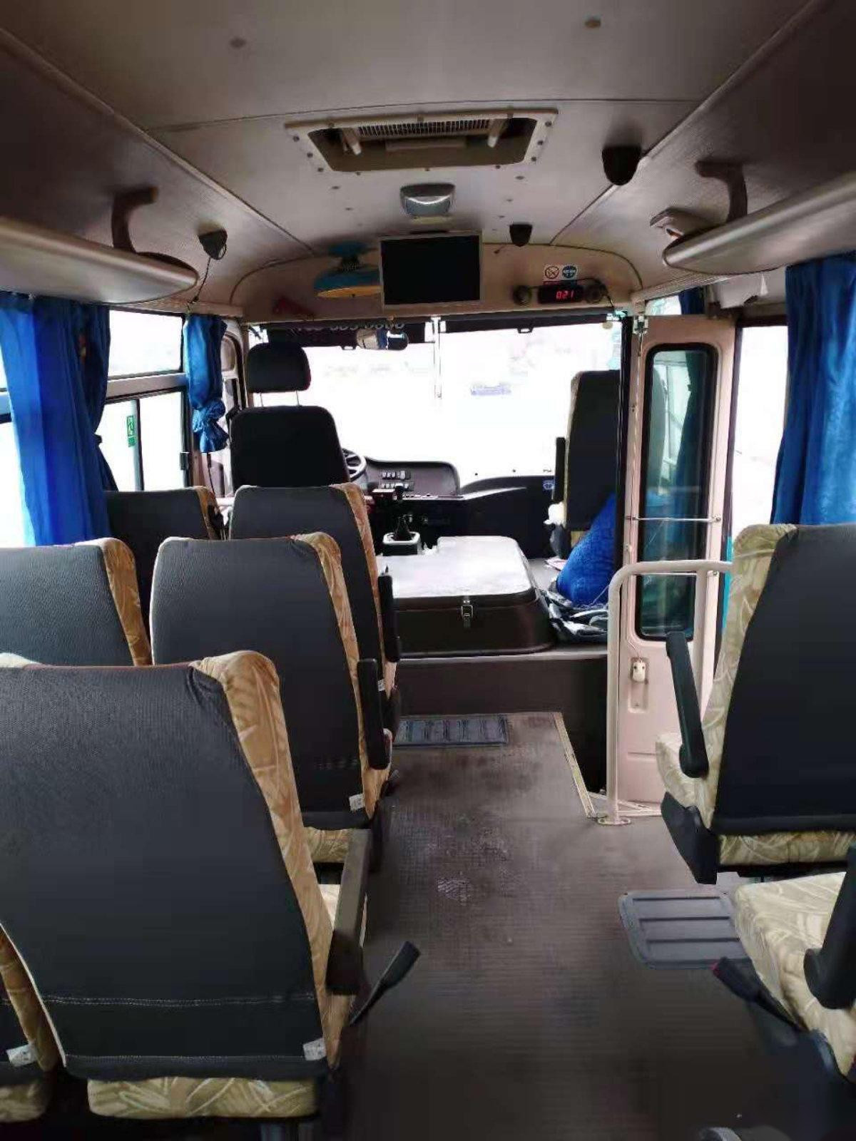 Used Mini Bus Yutong ZK6609D 19 Seats Diesel Front Engine Steel Chassis Euro V Left Hand Drive Used Passenger Bus