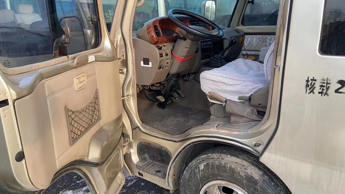 Used Toyota Bus 23 Seats Front Engine Used Coaster Sealing Window Manual Transmission