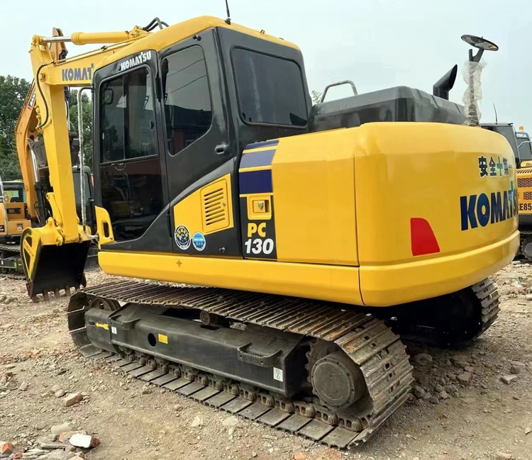 Less Hour Used Komatsu Excavator PC130-7 13 Ton Made in Japan Good Condition in Shanghai