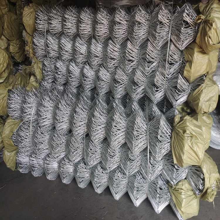 2.5mm Decorative Chain Link Fence Galvanized Powder Coated Finish Width Varies