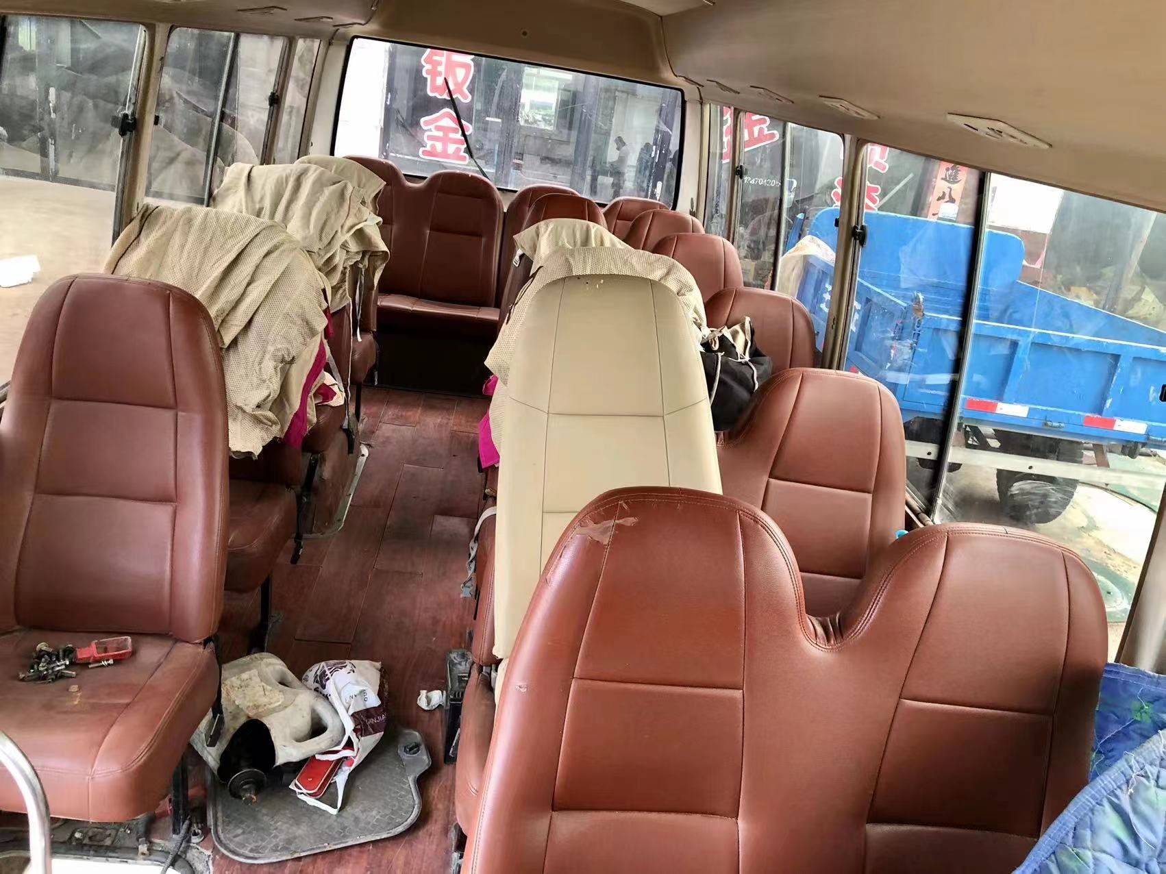 30 Seater Used Coaster Buses Mini Coach Bus 1HZ Front Engine Bus