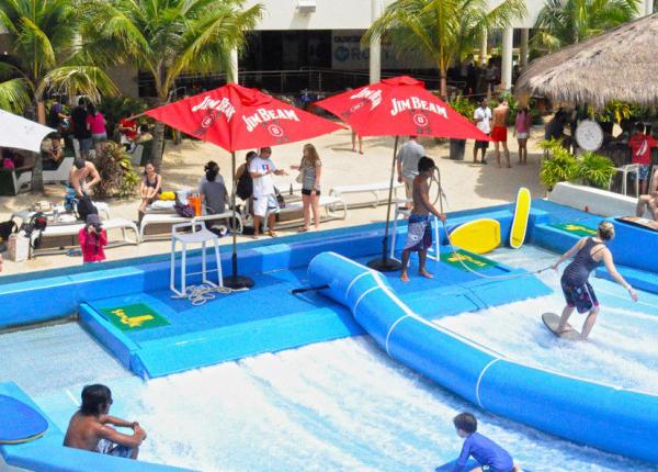 Outdoor Aqua Play Flowrider Water Ride For Skateboarding Surfing Sport