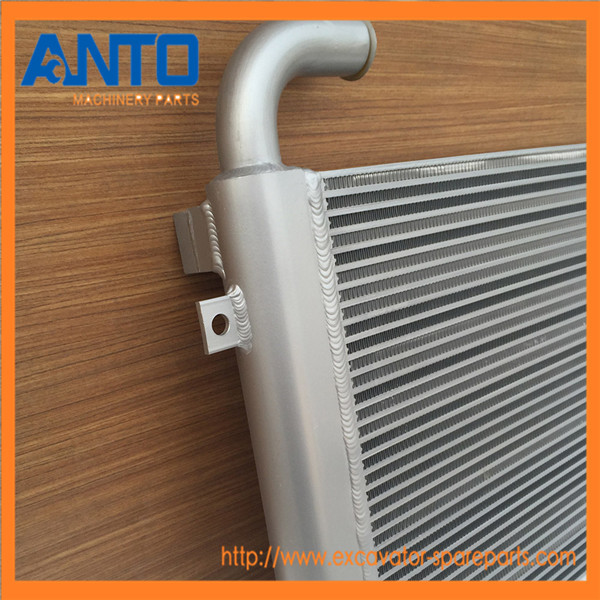 Hitachi Excavator Engine Parts 4648857 ZX330-3 ZX330-5G ZX350-3F ZX350-5G ZX360-3 Oil Cooler