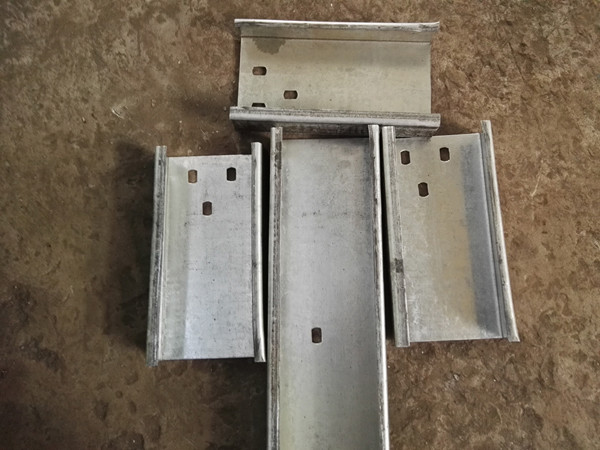 Cold Steel Strip Profile Z C Channel Roll Forming Machine With Punching Device