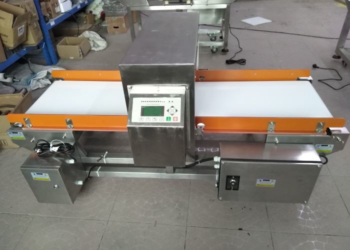 Auto Conveyor Metal Detector For Food Industry / Metal Detector For Bakery