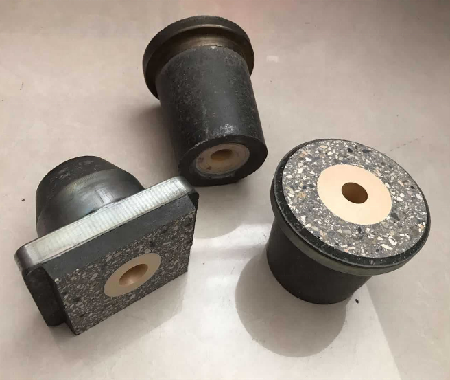 Steel Furnace Zirconia Insert Nozzle 50MPa Cold Crushing Strength for Tundish Nozzle