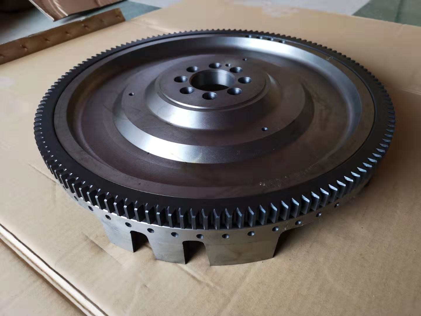 HINO700 Pump Truck E13C Flywheel 134503961 Heavy Weight 8 Crankshaft Connect Holes
