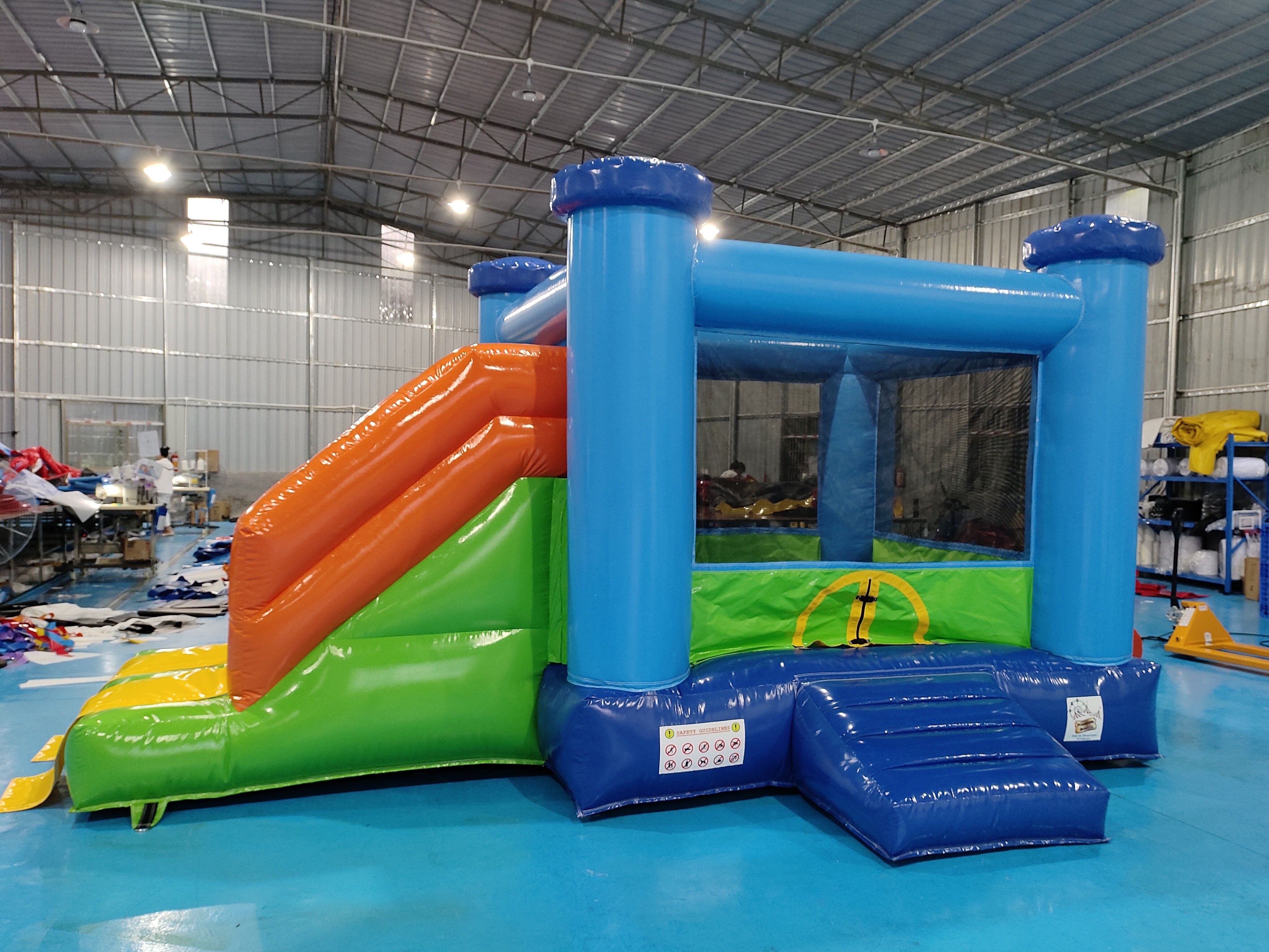 Hot Sale Inflatable Bounce House With Slide Combo Inflatable Bouncy Castle With Dry Slide For Kids