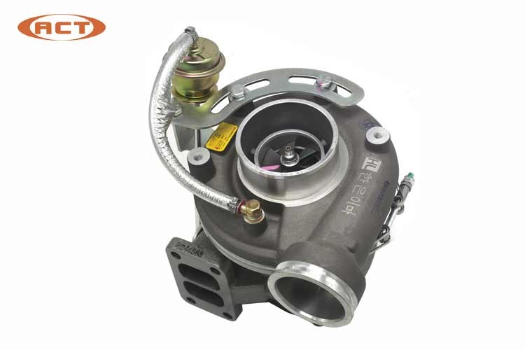 D7E 04294676KZ Excavator Turbocharger For EC240B EC290B TS 16949