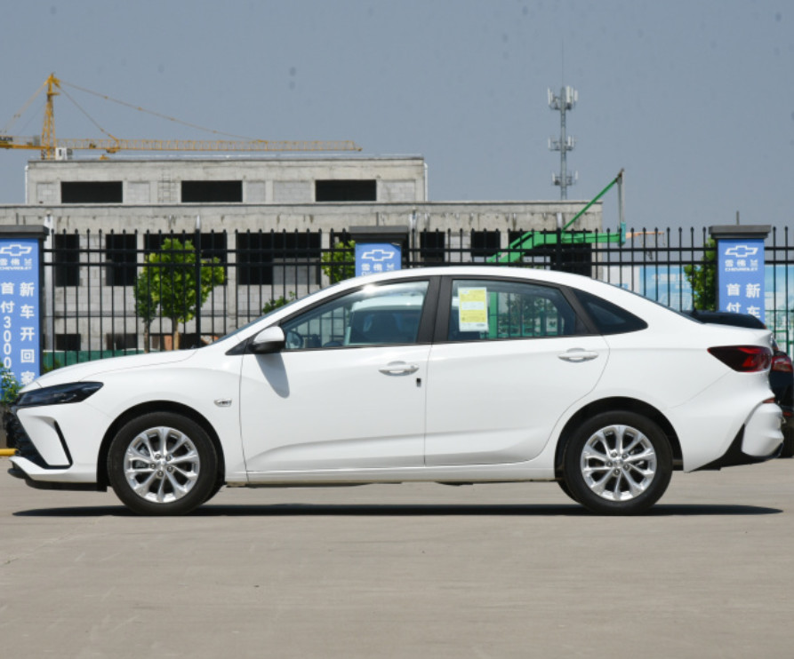 White / Black Chevrolet MONZA 2023 1.3T/ 1.5T Light Hybrid Automatic Version