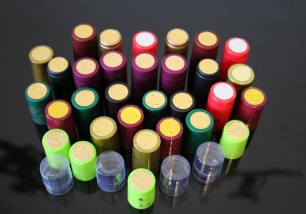 Heat shrink/ PVC capsules for bottles of wine grappa spirits oil vinegar and